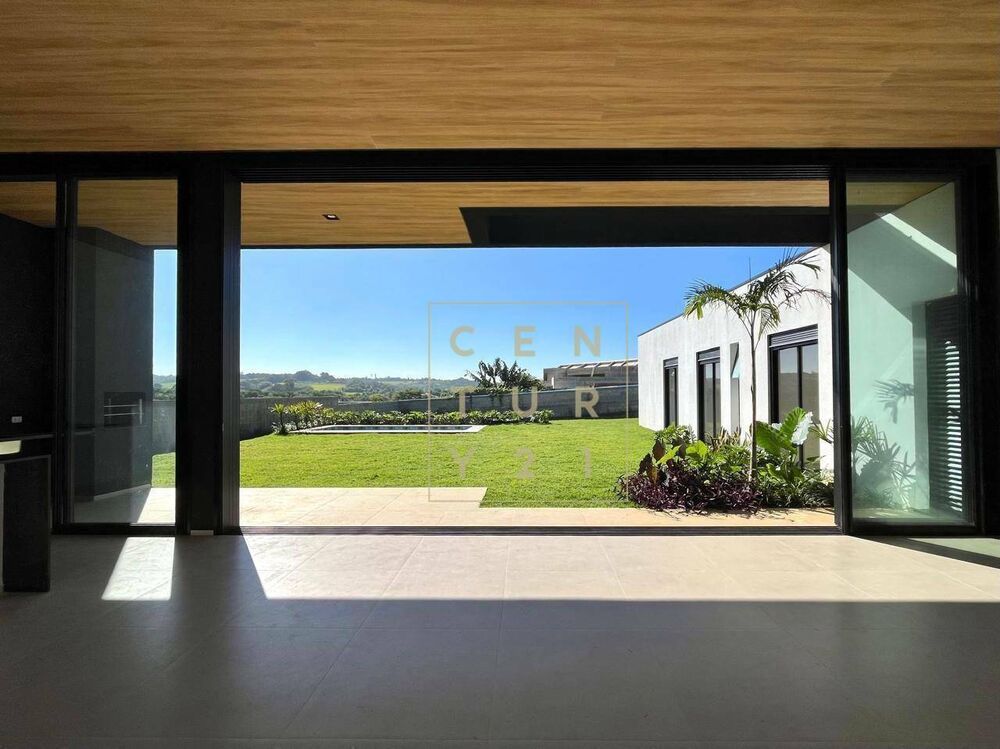 Casa de Condomínio à venda com 3 quartos, 233m² - Foto 3