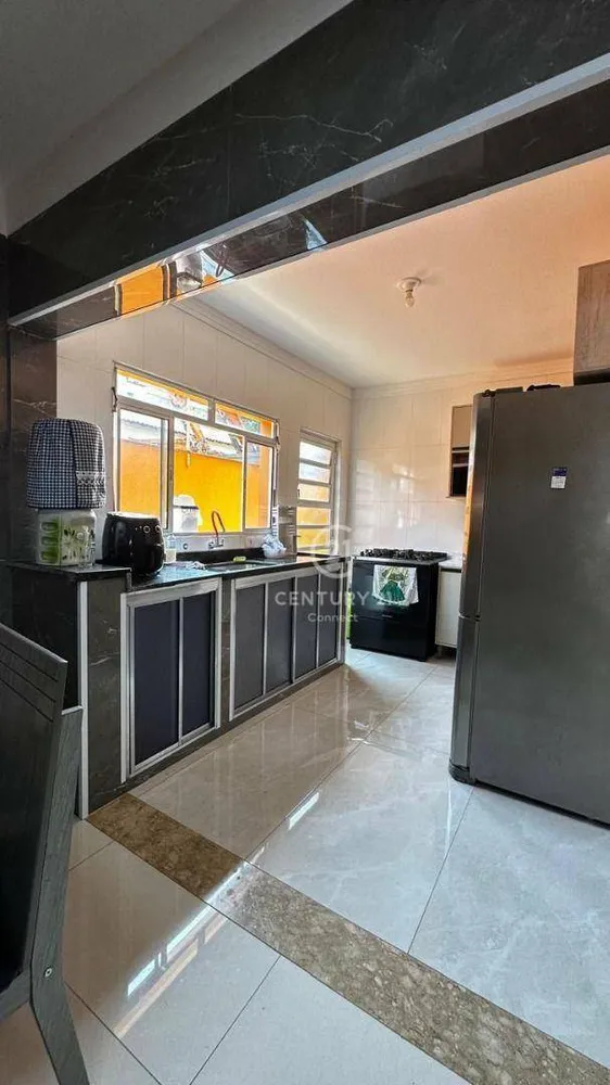 Casa, 4 quartos, 253 m² - Foto 9
