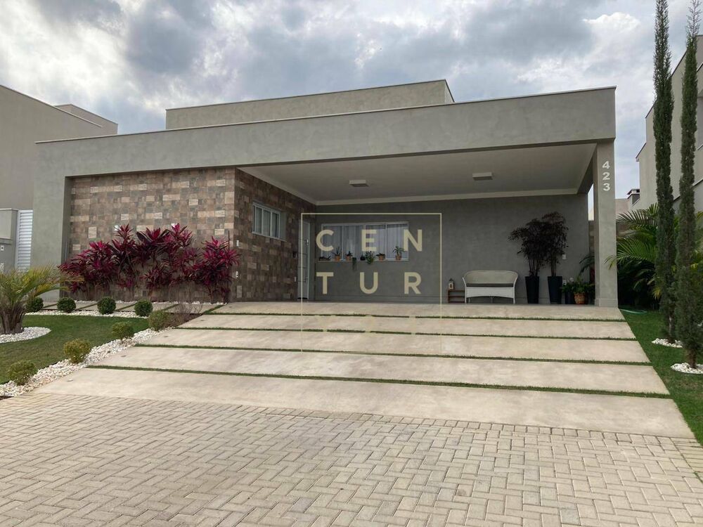 Casa de Condomínio à venda com 4 quartos, 255m² - Foto 1