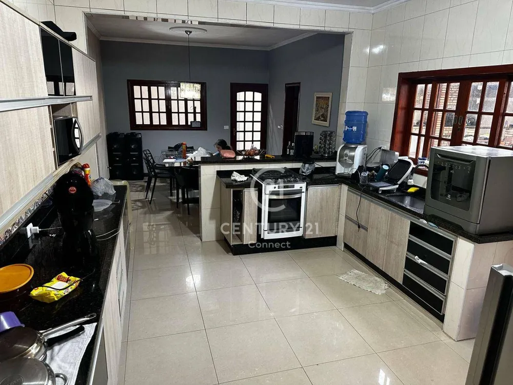 Casa, 3 quartos, 194 m² - Foto 1