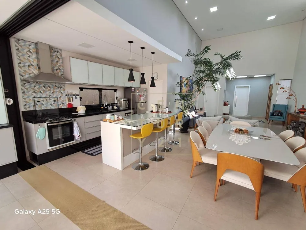 Casa, 4 quartos, 264 m² - Foto 2