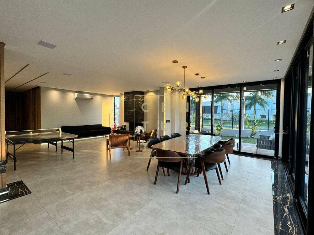 Casa de Condomínio à venda e aluguel com 5 quartos, 466m² - Foto 1
