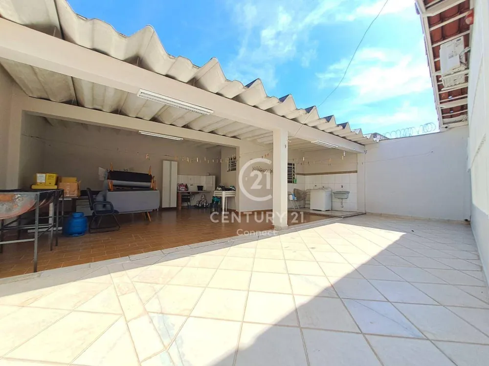 Casa, 3 quartos, 205 m² - Foto 2
