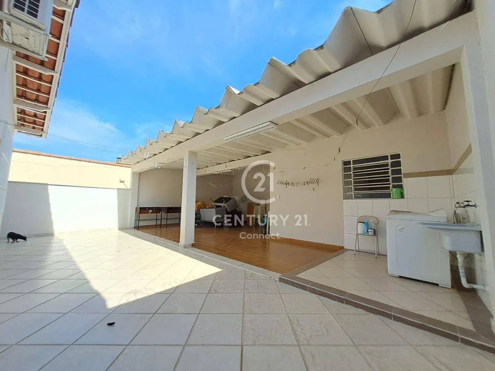 Casa, 3 quartos, 205 m² - Foto 1