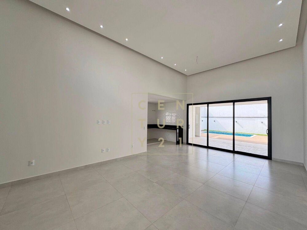 Casa de Condomínio à venda com 3 quartos, 248m² - Foto 4