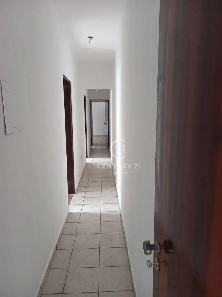 Casa, 3 quartos, 131 m² - Foto 2
