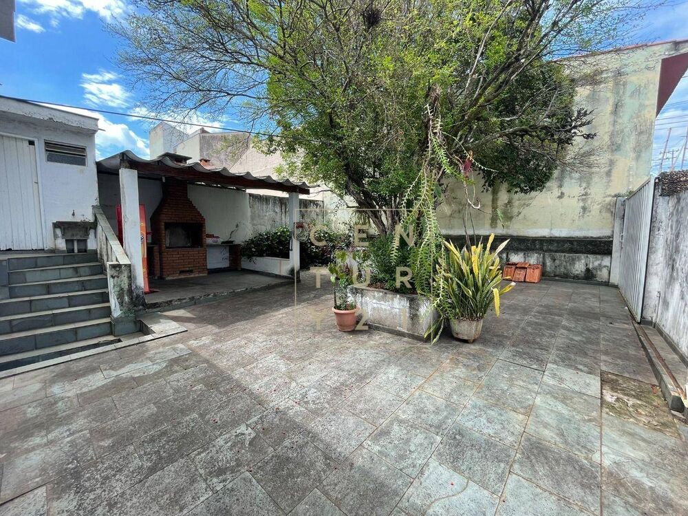 Casa, 3 quartos, 200 m² - Foto 2