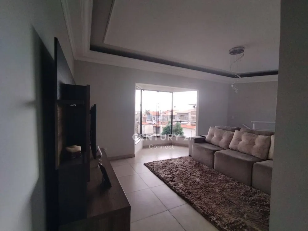 Casa, 3 quartos, 230 m² - Foto 1