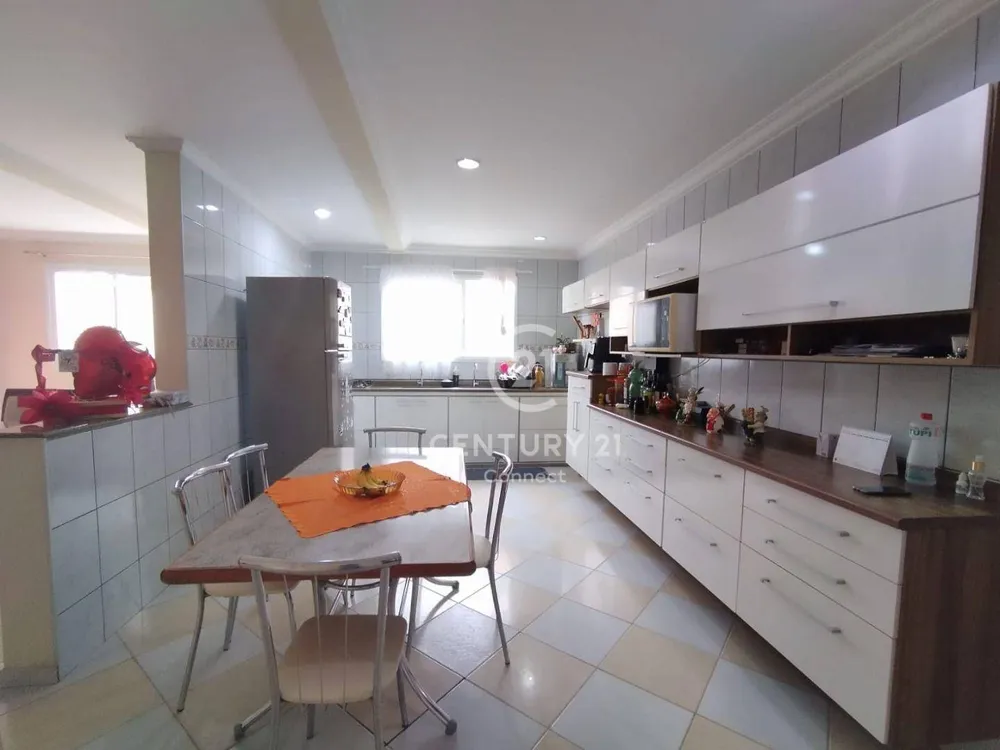 Casa, 3 quartos, 230 m² - Foto 4