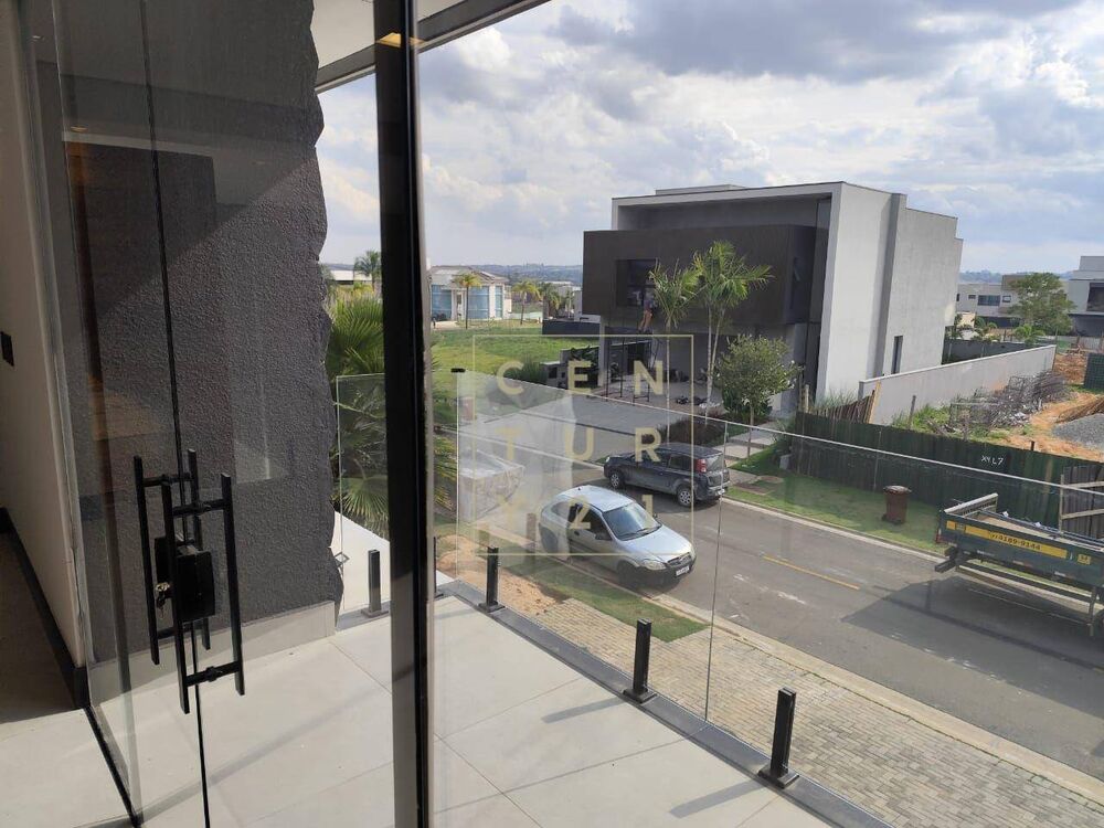 Casa de Condomínio à venda com 3 quartos, 313m² - Foto 2
