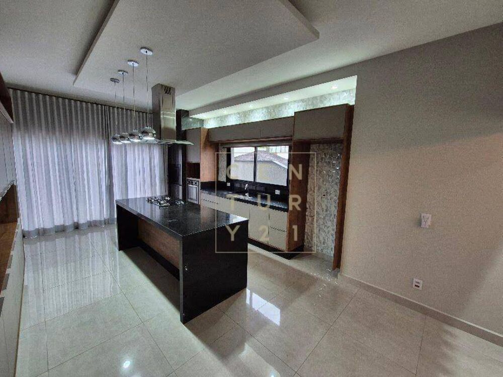 Casa de Condomínio à venda com 4 quartos, 304m² - Foto 5