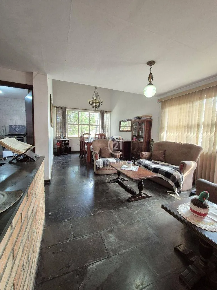 Casa, 5 quartos, 312 m² - Foto 2