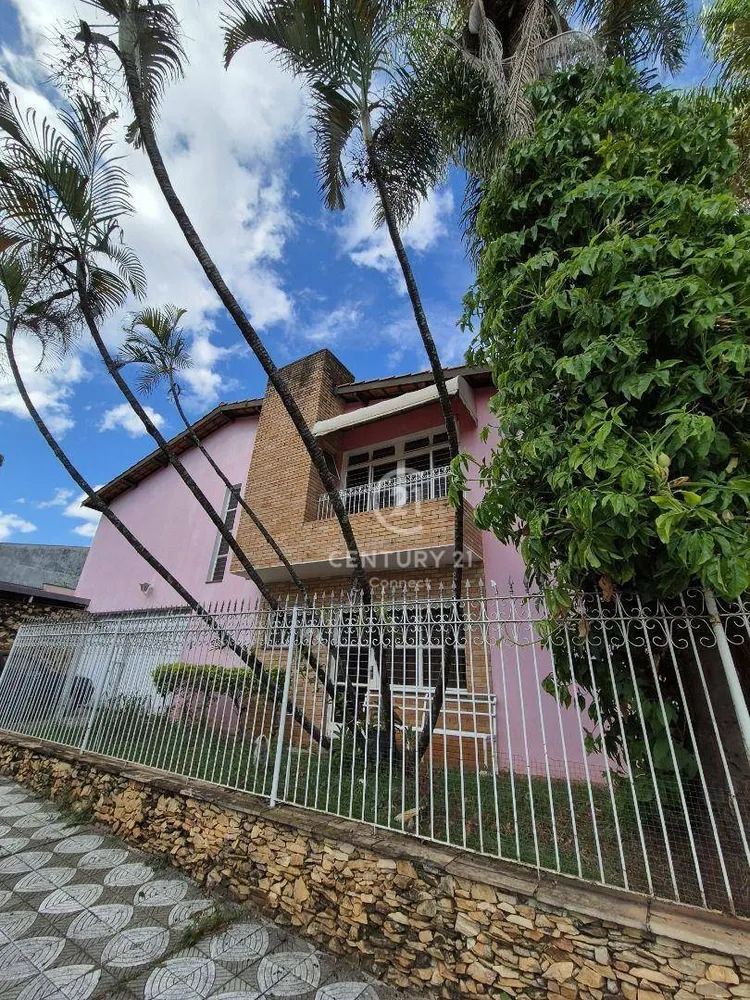 Casa, 5 quartos, 312 m² - Foto 1