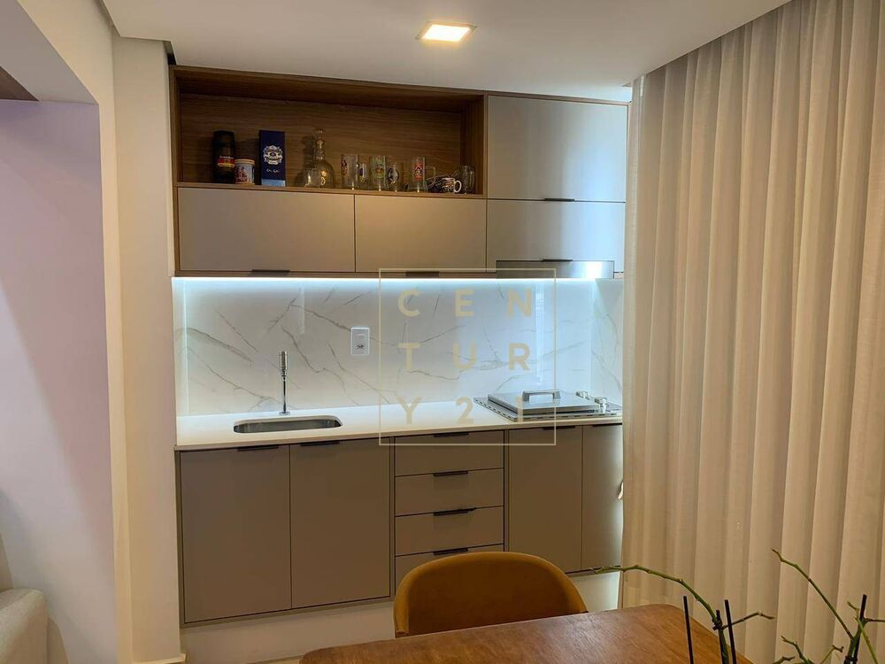 Apartamento à venda com 3 quartos, 103m² - Foto 2