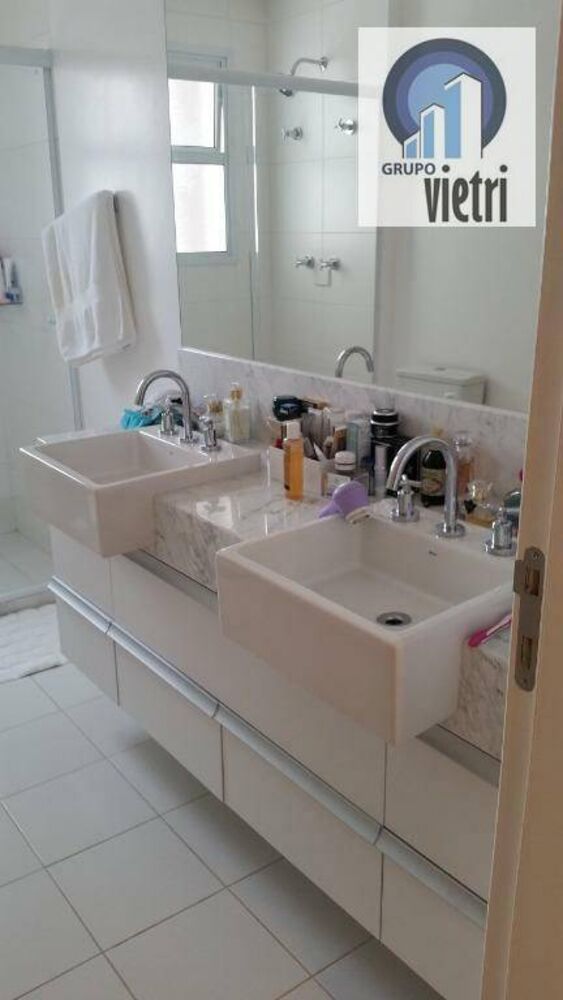 Apartamento, 3 quartos, 196 m² - Foto 2