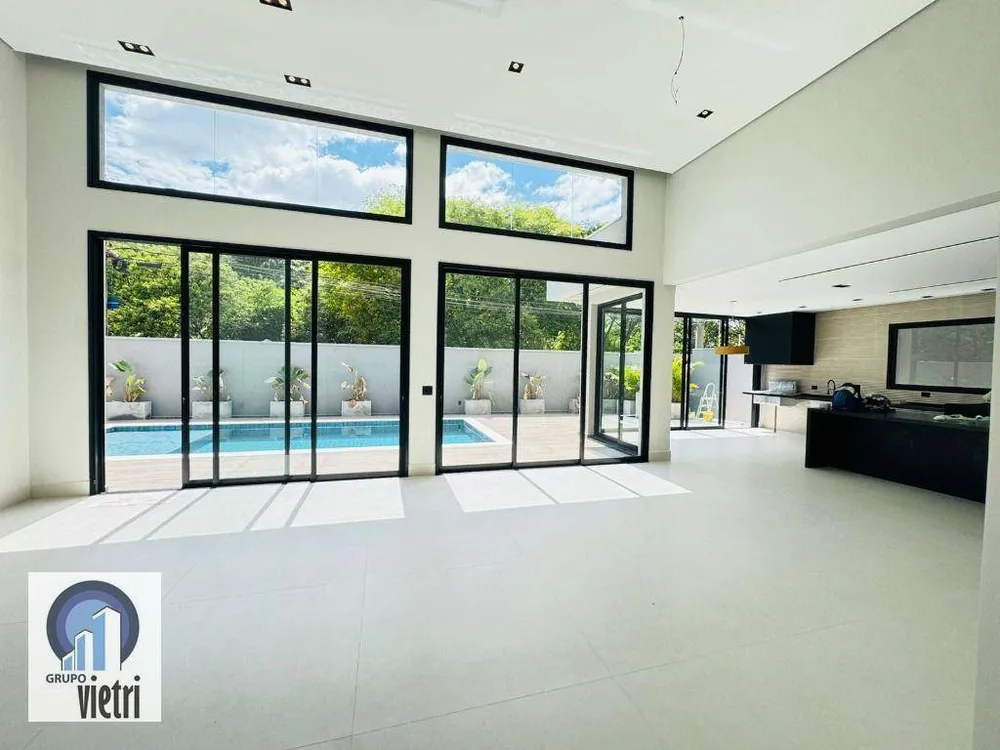 Casa, 3 quartos, 270 m² - Foto 4