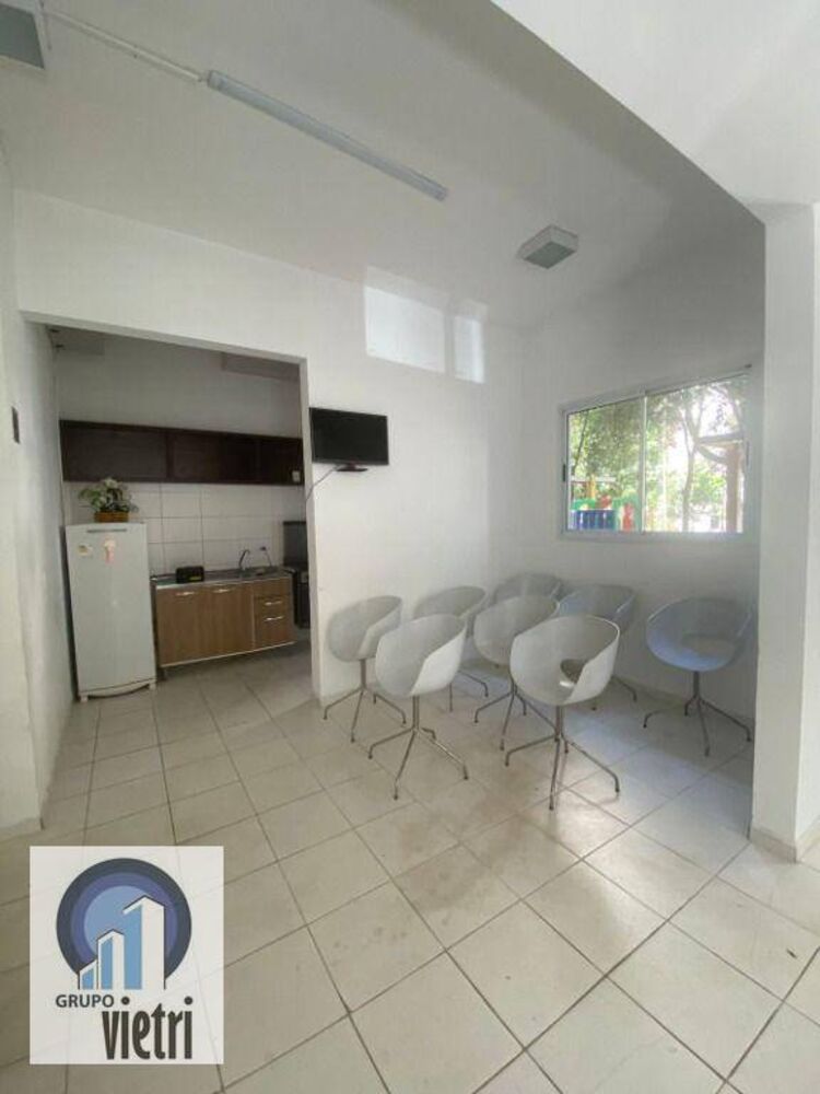 Apartamento à venda com 2 quartos, 42m² - Foto 2