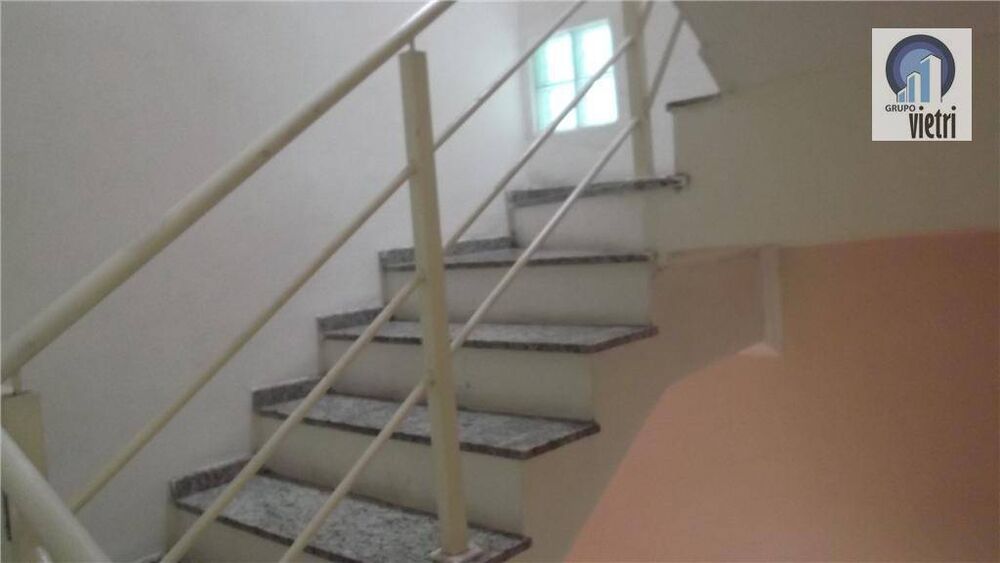 Sobrado, 3 quartos, 198 m² - Foto 2