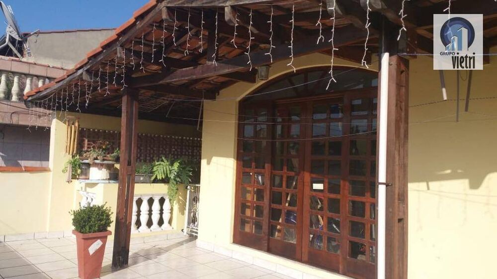 Casa, 4 quartos, 252 m² - Foto 1