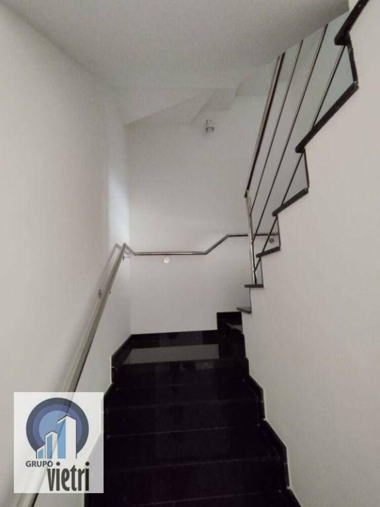 Sobrado à venda com 3 quartos, 200m² - Foto 11
