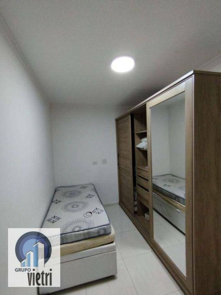 Sobrado à venda com 3 quartos, 200m² - Foto 1