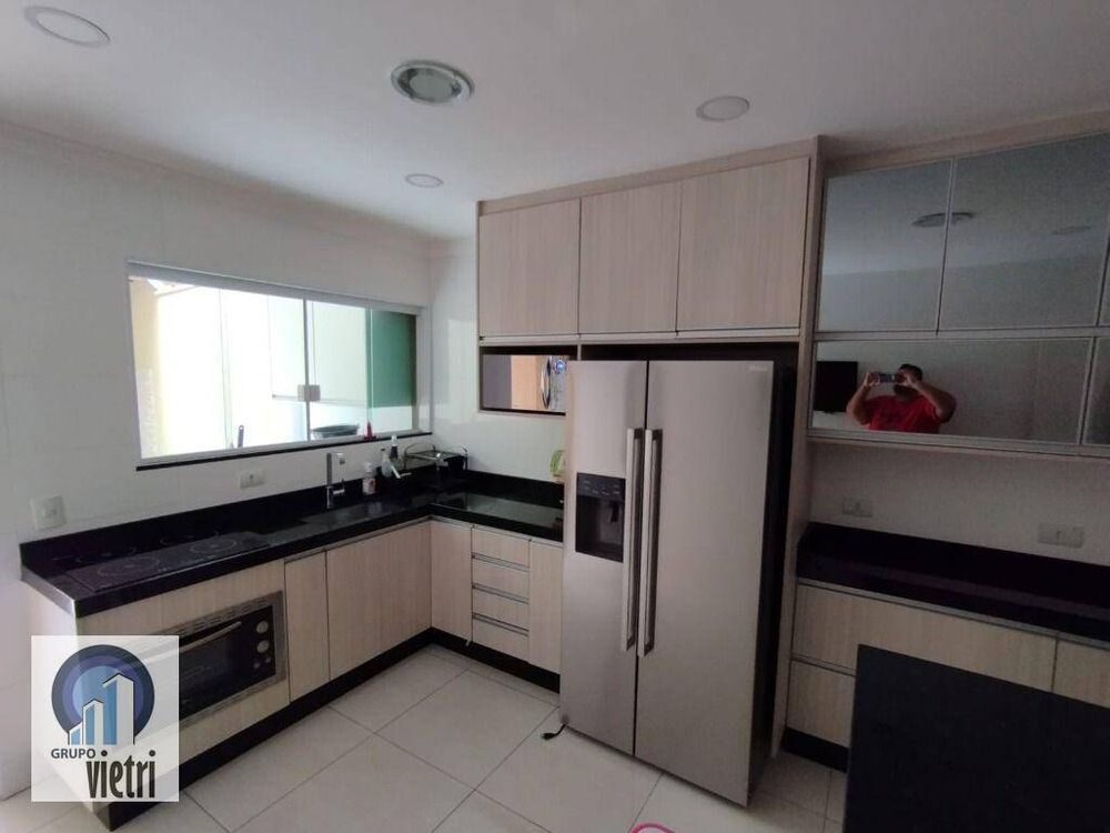 Sobrado à venda com 3 quartos, 200m² - Foto 10