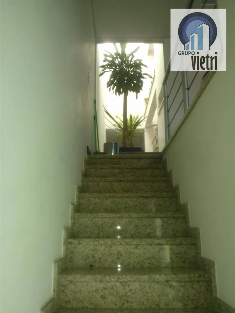 Sobrado, 4 quartos, 240 m² - Foto 1
