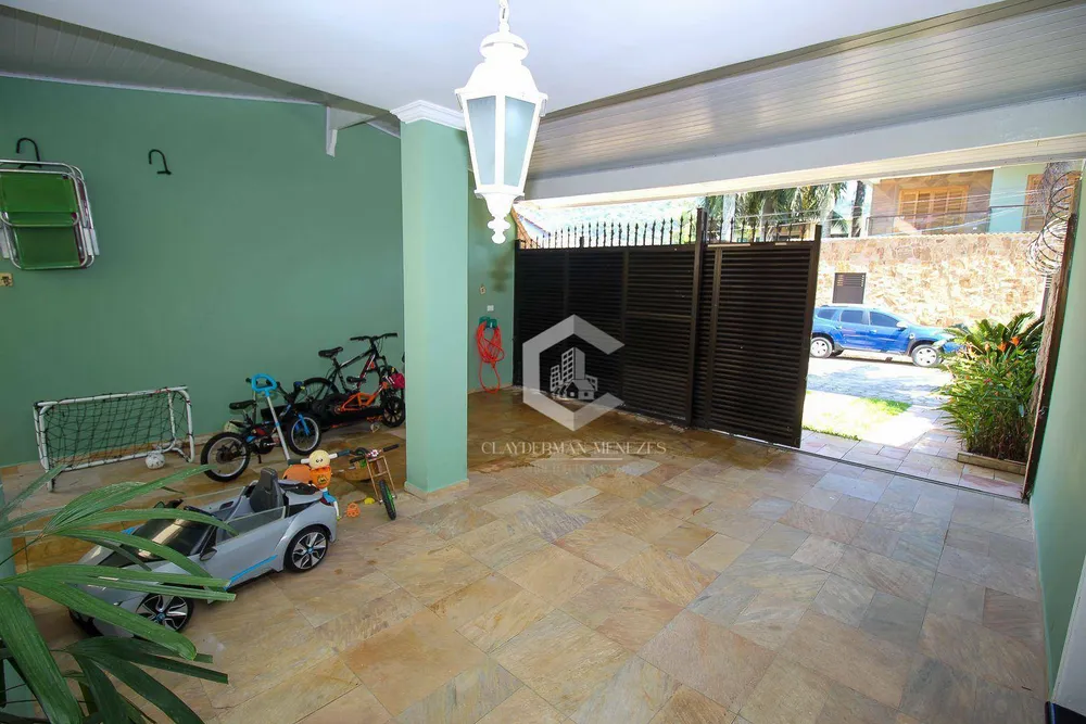 Casa, 5 quartos, 237 m² - Foto 11