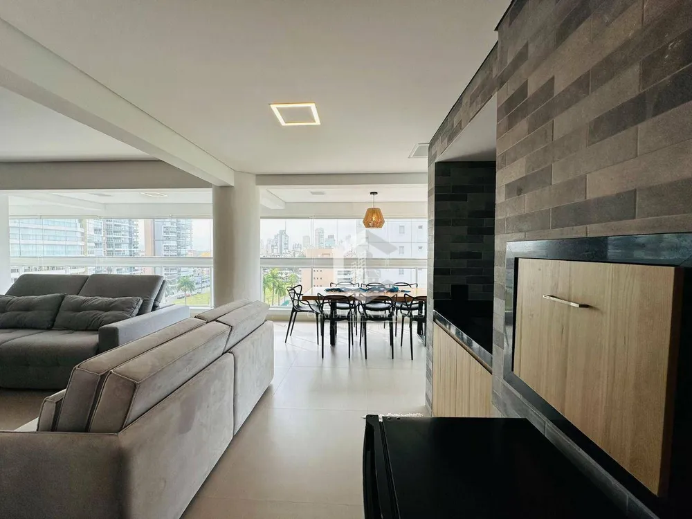 Apartamento, 3 quartos, 145 m² - Foto 1