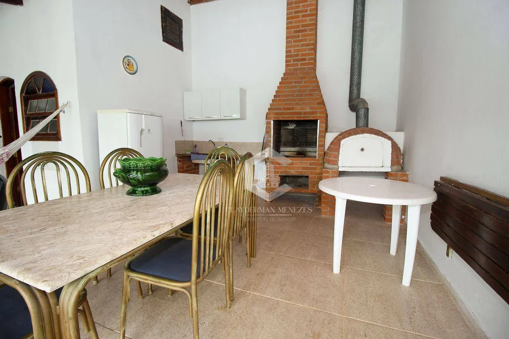 Casa, 3 quartos, 209 m² - Foto 9