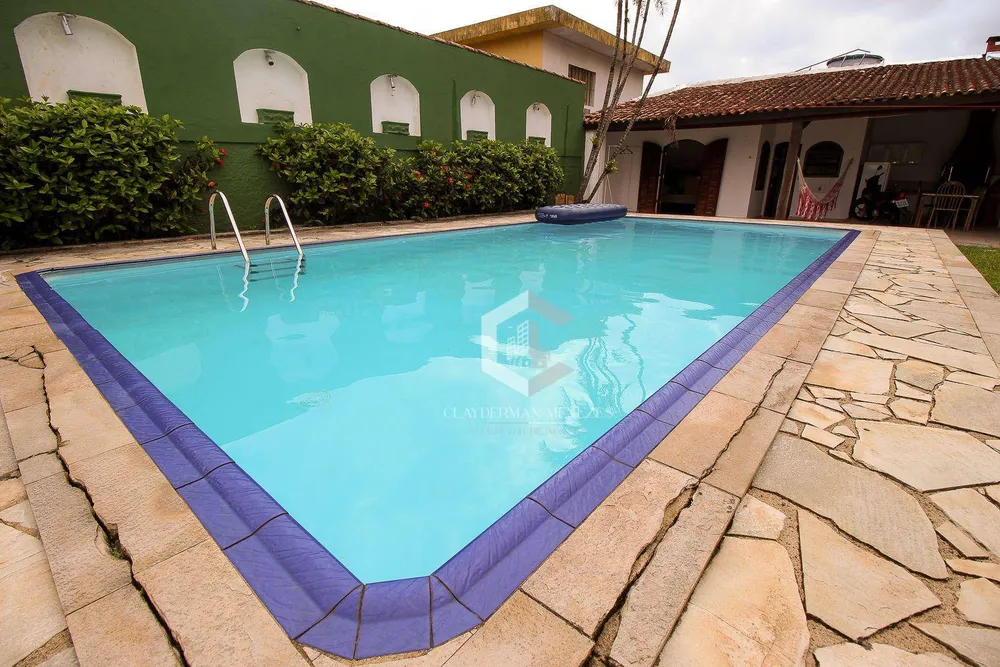 Casa, 3 quartos, 209 m² - Foto 3