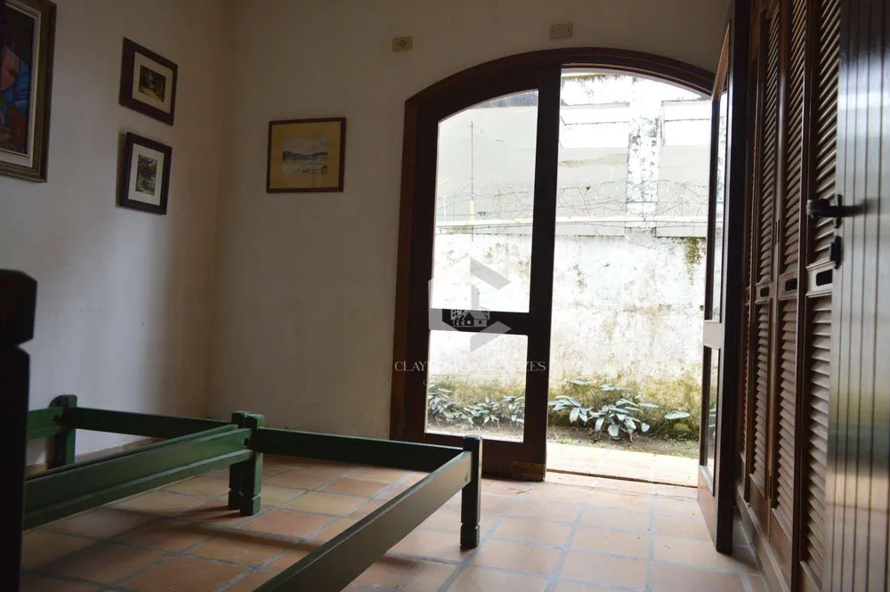 Casa, 5 quartos, 249 m² - Foto 9