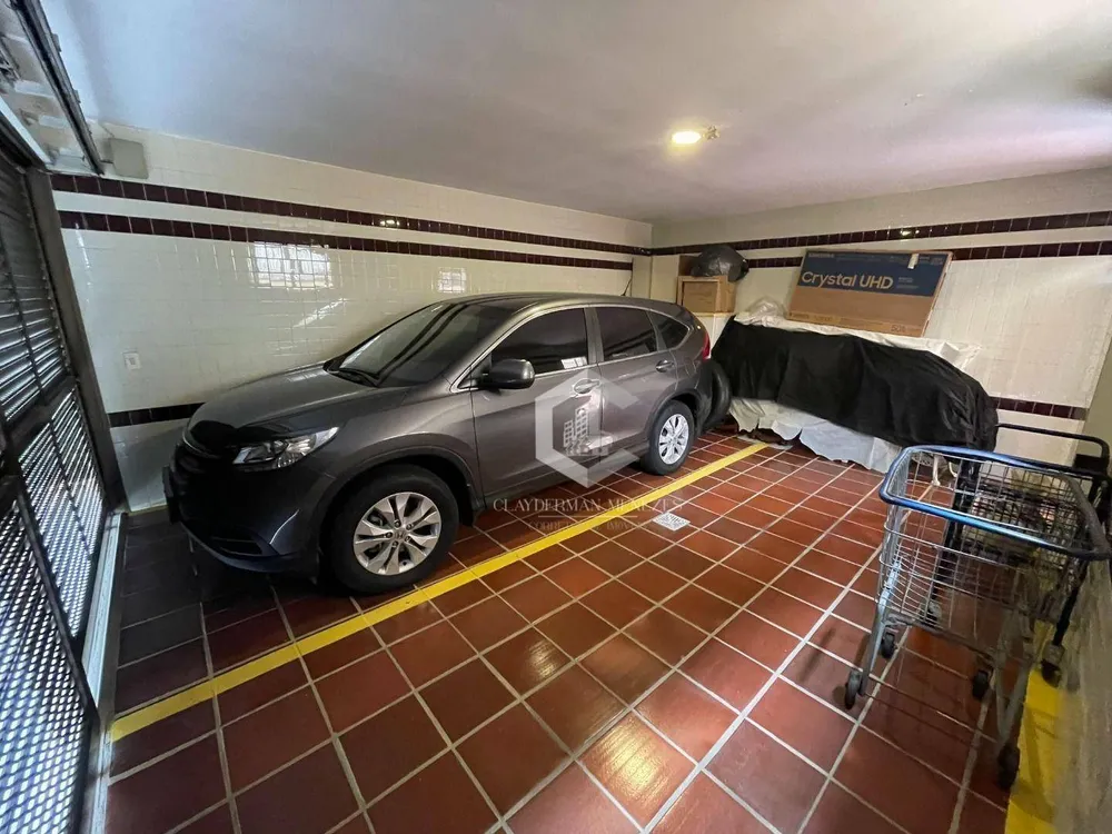 Cobertura, 3 quartos, 220 m² - Foto 2