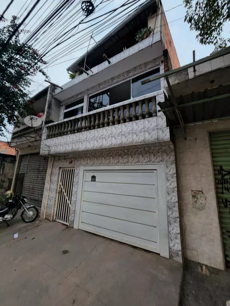 Casa à venda com 7 quartos, 296m² - Foto 1