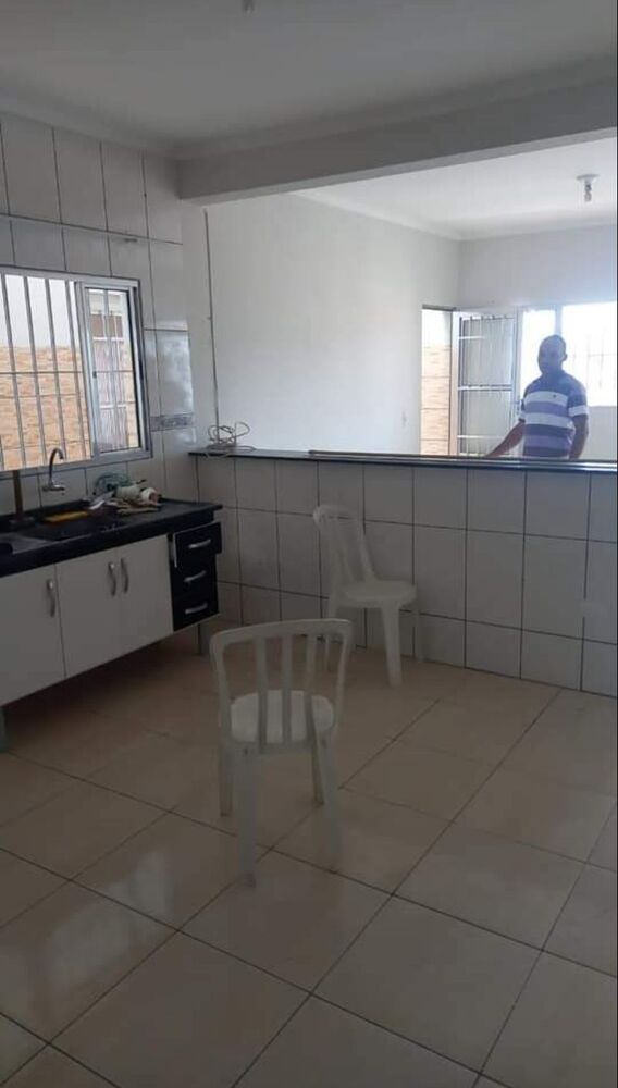 Casa, 4 quartos, 50 m² - Foto 1