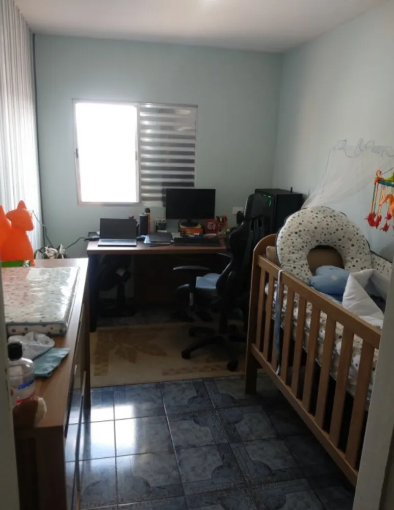 Casa, 4 quartos, 184 m² - Foto 1