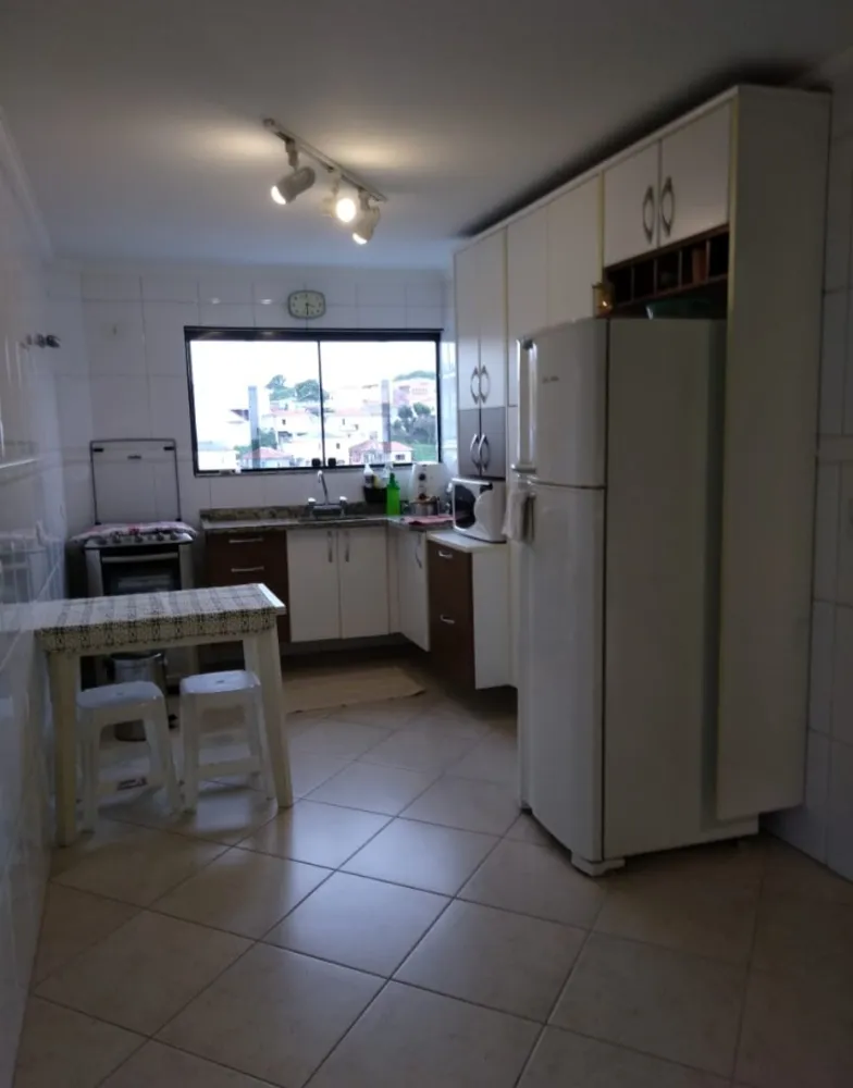 Casa, 3 quartos, 200 m² - Foto 3