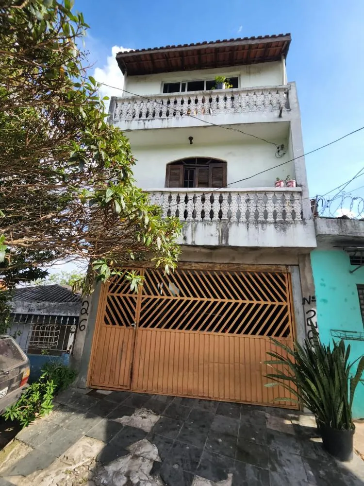 Casa, 5 quartos, 240 m² - Foto 1