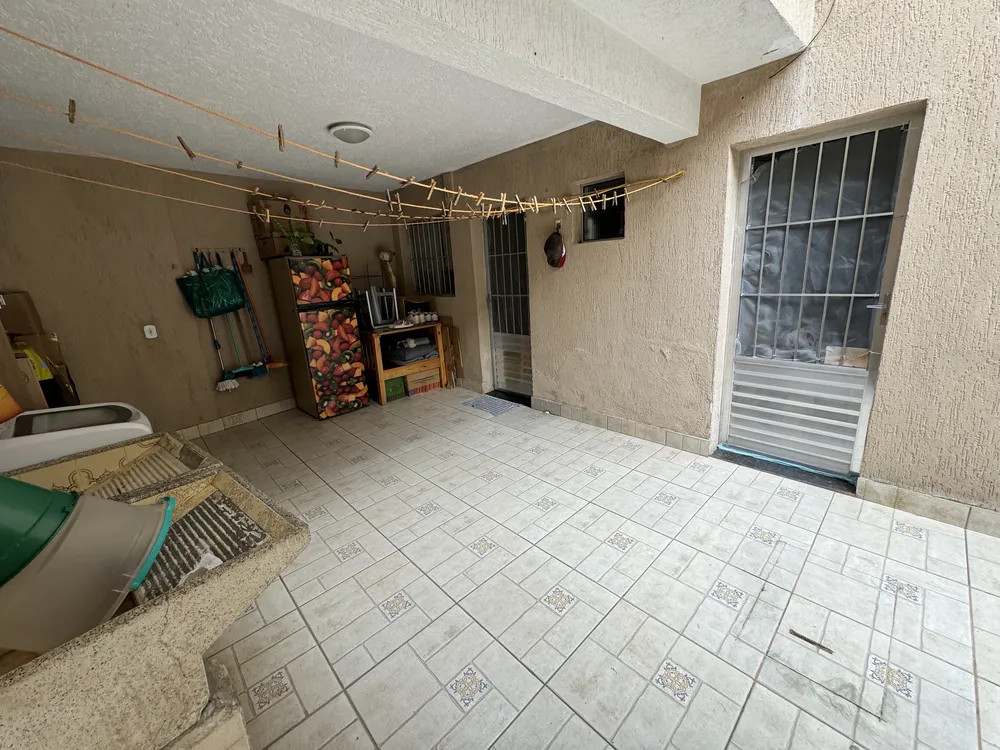 Casa, 5 quartos, 156 m² - Foto 2