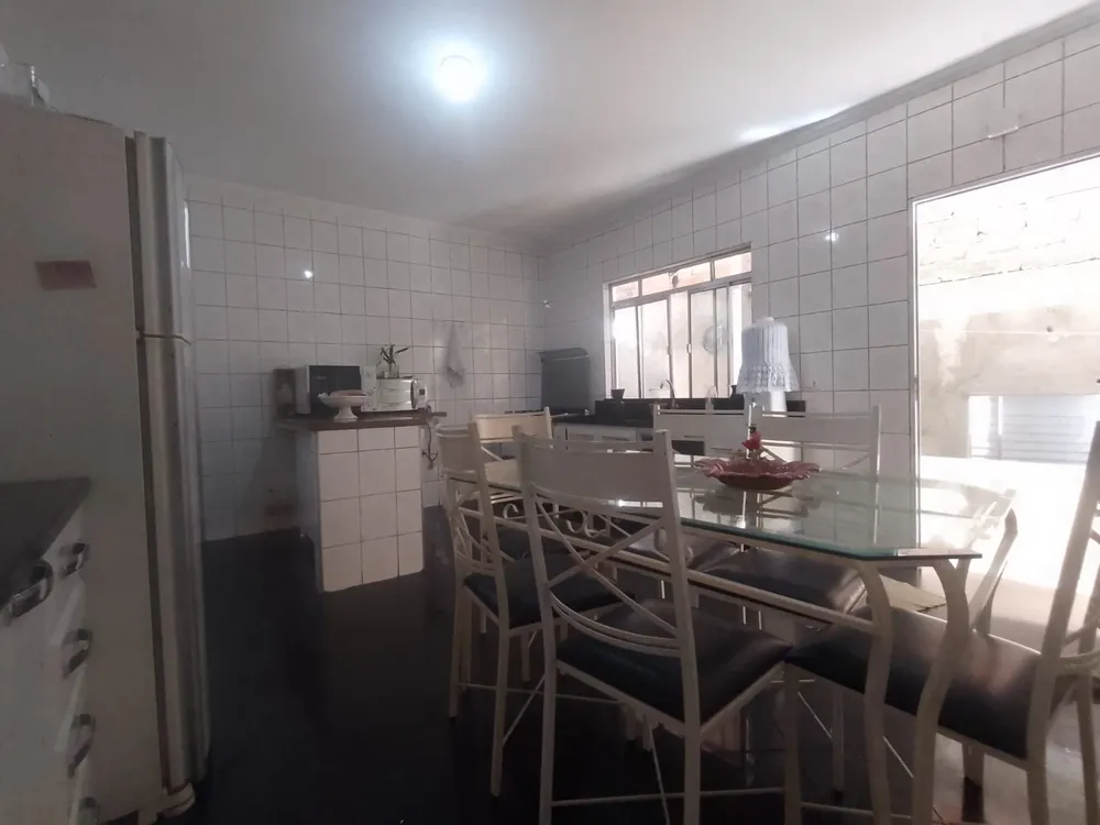 Casa, 5 quartos, 236 m² - Foto 4