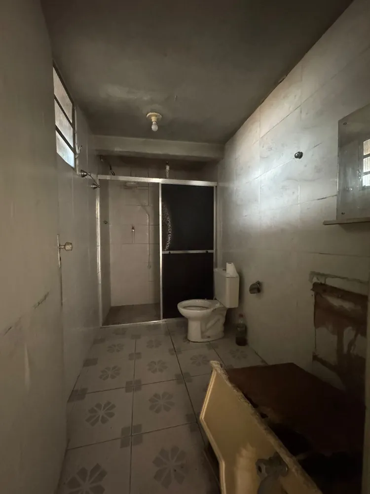 Casa, 6 quartos, 209 m² - Foto 2