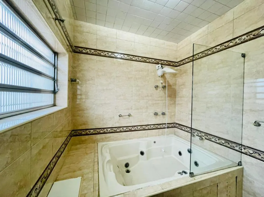 Casa, 4 quartos, 250 m² - Foto 4