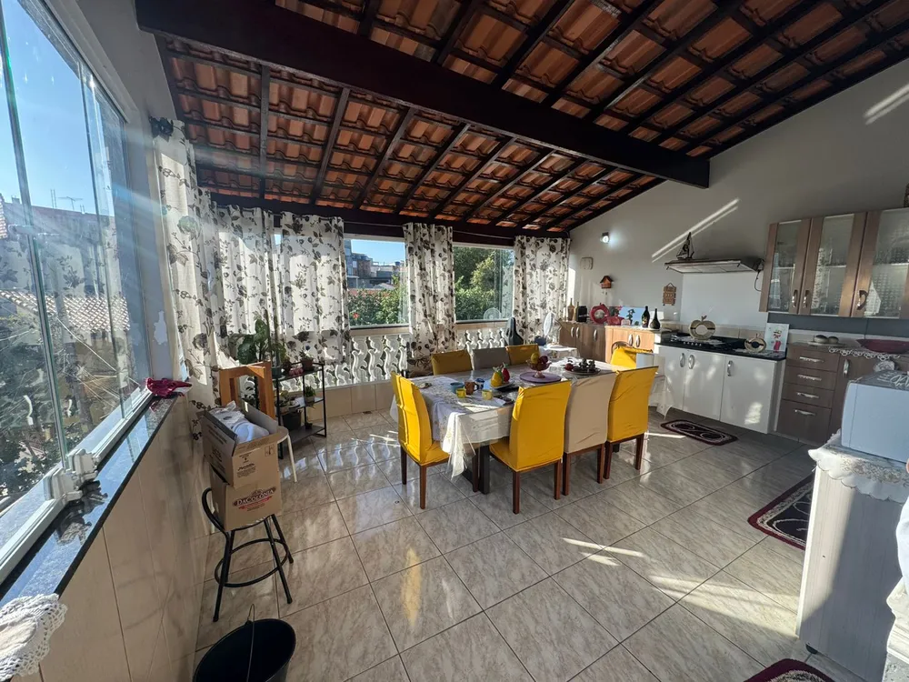 Casa, 5 quartos, 90 m² - Foto 2