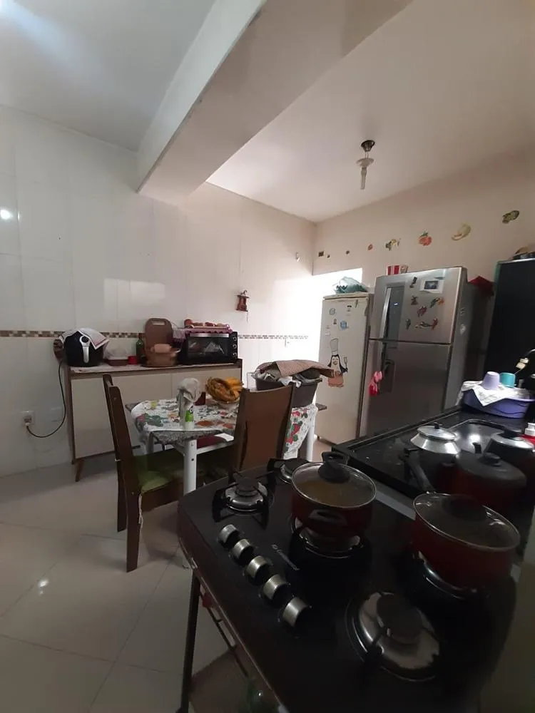 Casa, 4 quartos, 202 m² - Foto 1
