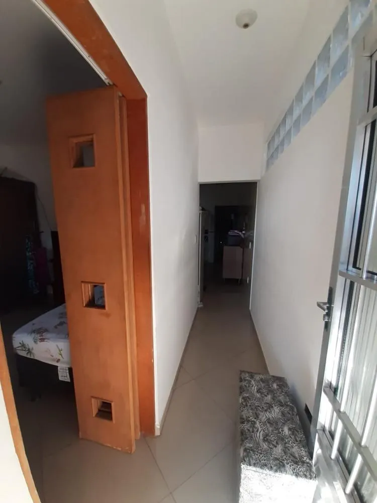 Casa, 4 quartos, 202 m² - Foto 2