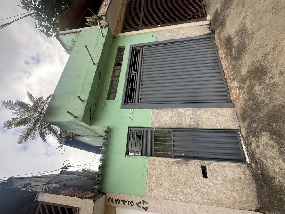 Casa, 4 quartos, 172 m² - Foto 1