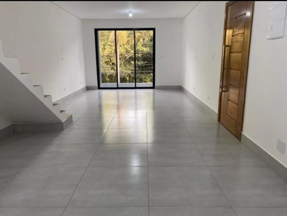 Casa à venda com 3 quartos, 328m² - Foto 4