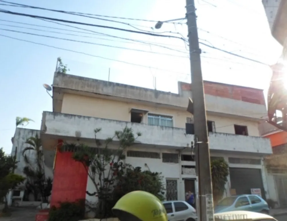 Casa, 7 quartos, 441 m² - Foto 2