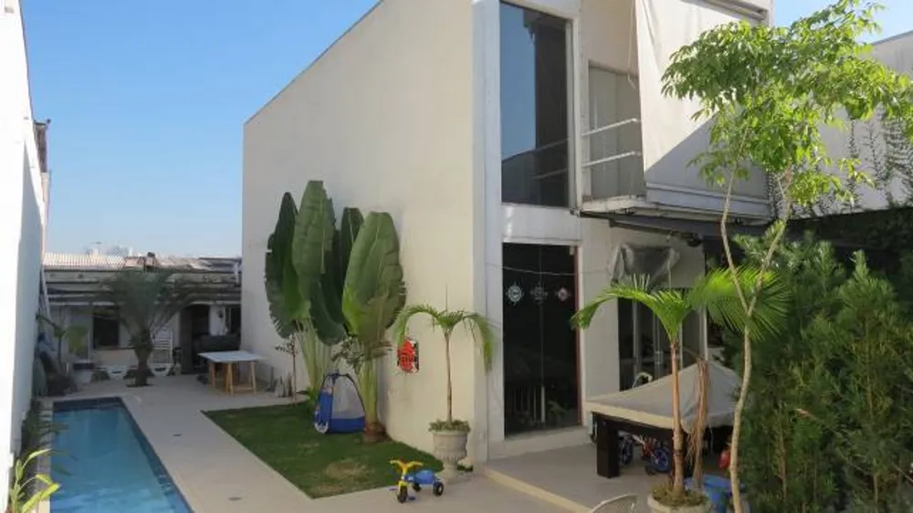 Casa, 3 quartos, 270 m² - Foto 1