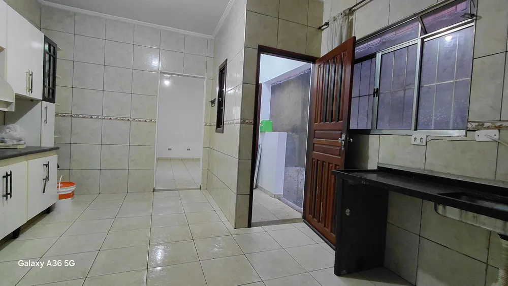 Casa, 5 quartos, 135 m² - Foto 3
